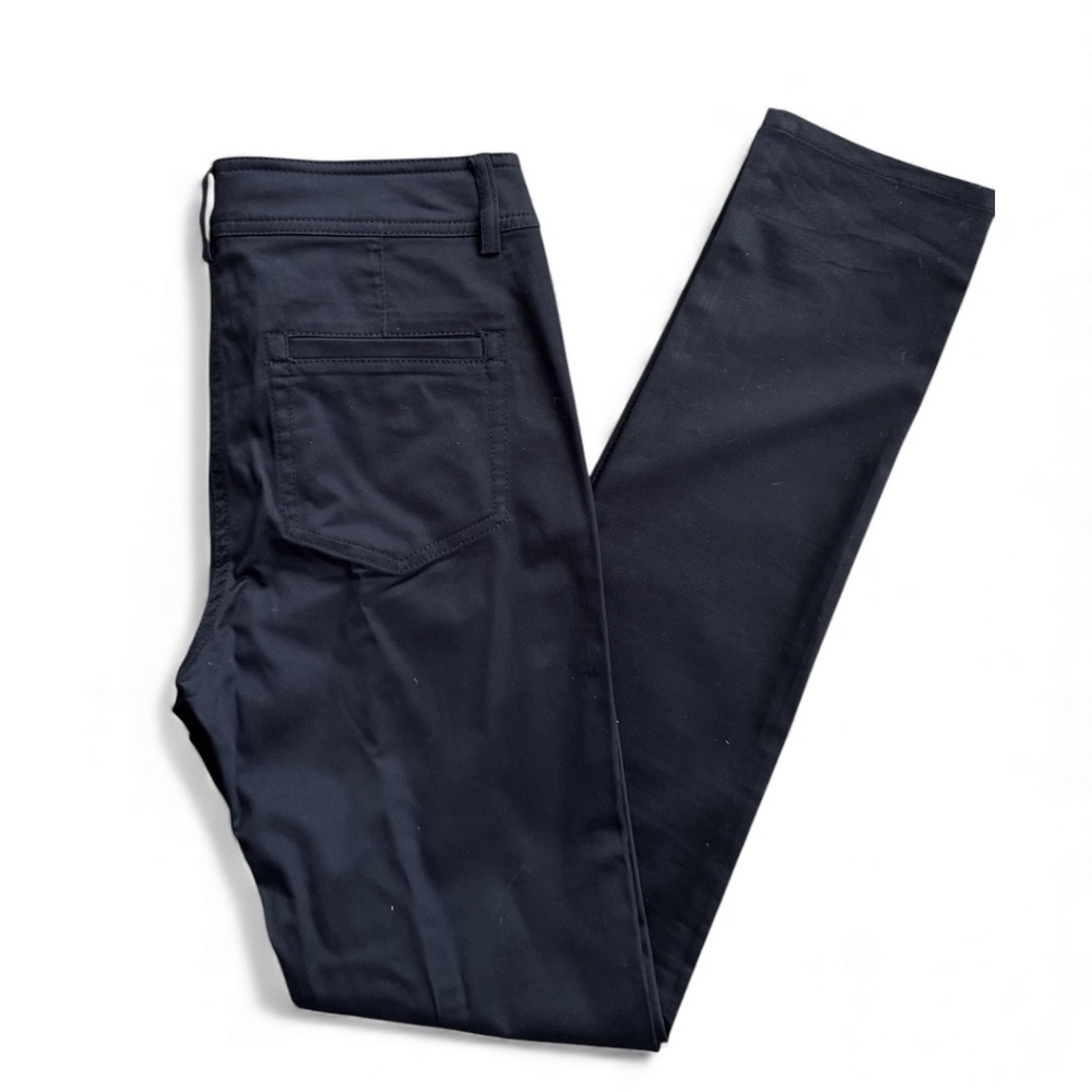 H&M Black Slim Straight Stretch Pants – Size 8